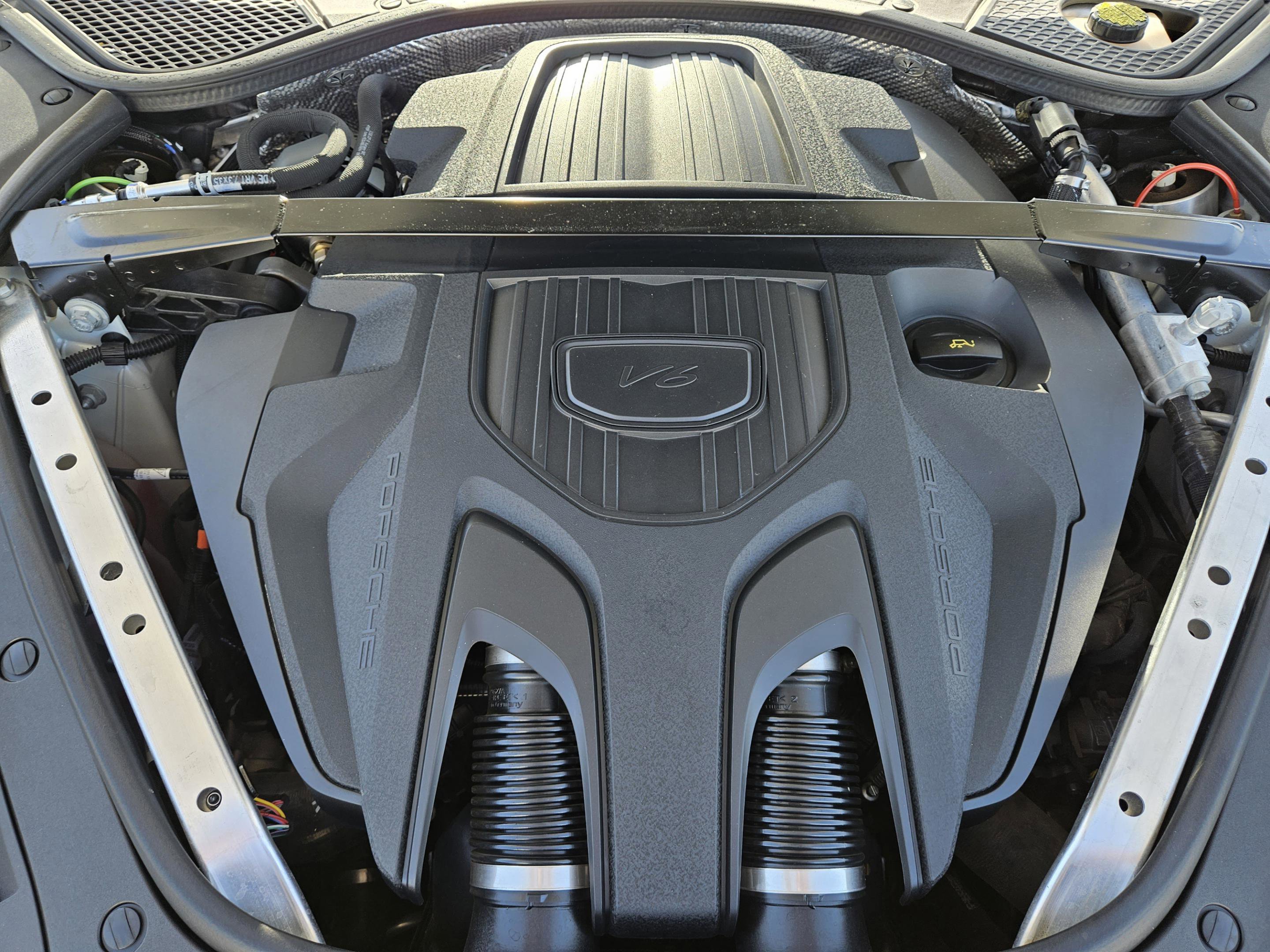 Certified 2023 Porsche Panamera Platinum Edition image 30