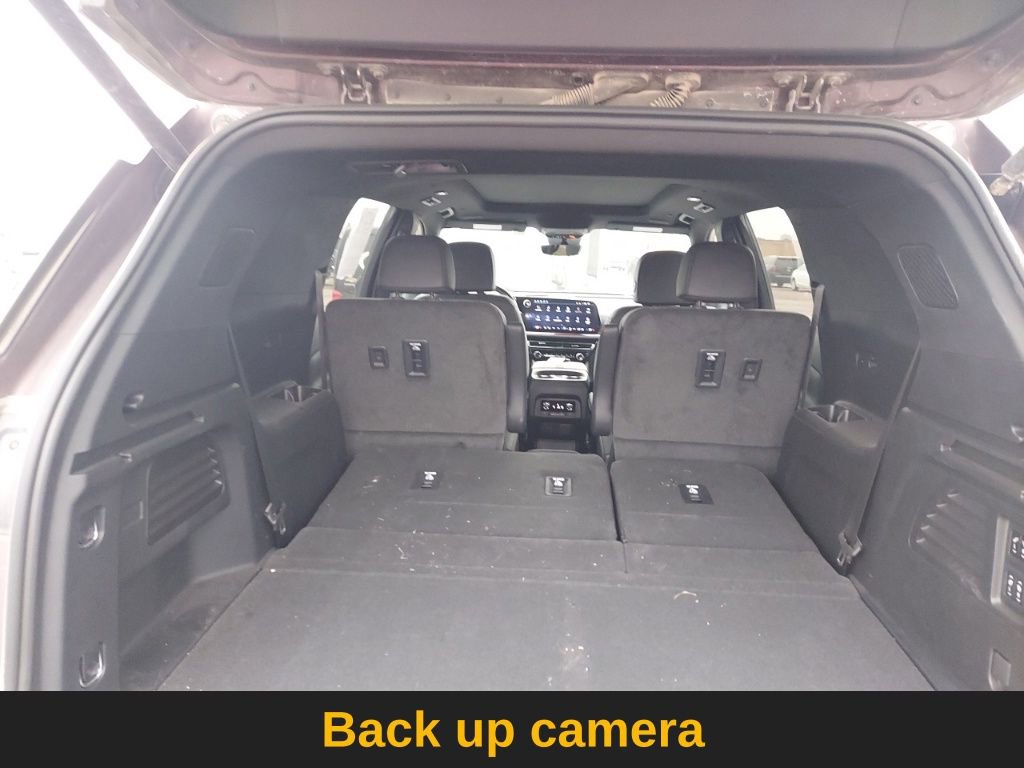 Used 2024 Chevrolet Traverse RS image 12