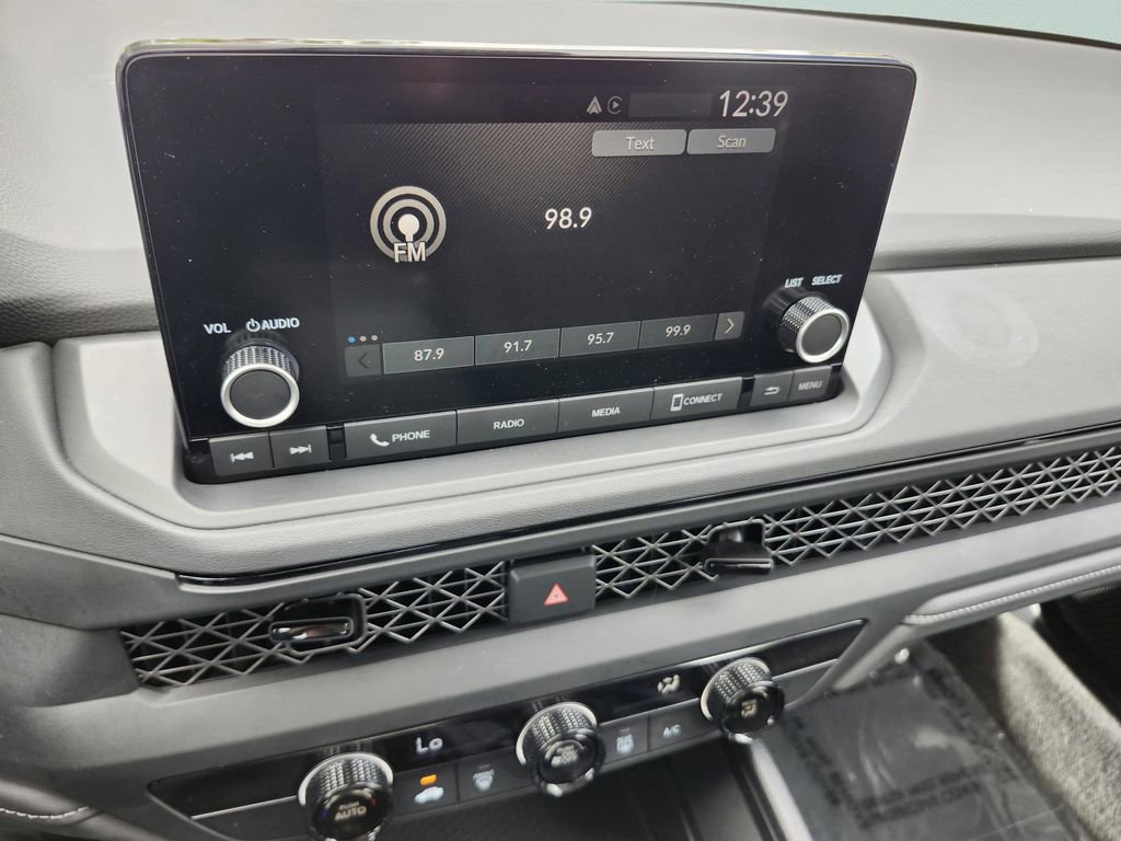 Used 2025 Honda Accord LX image 28