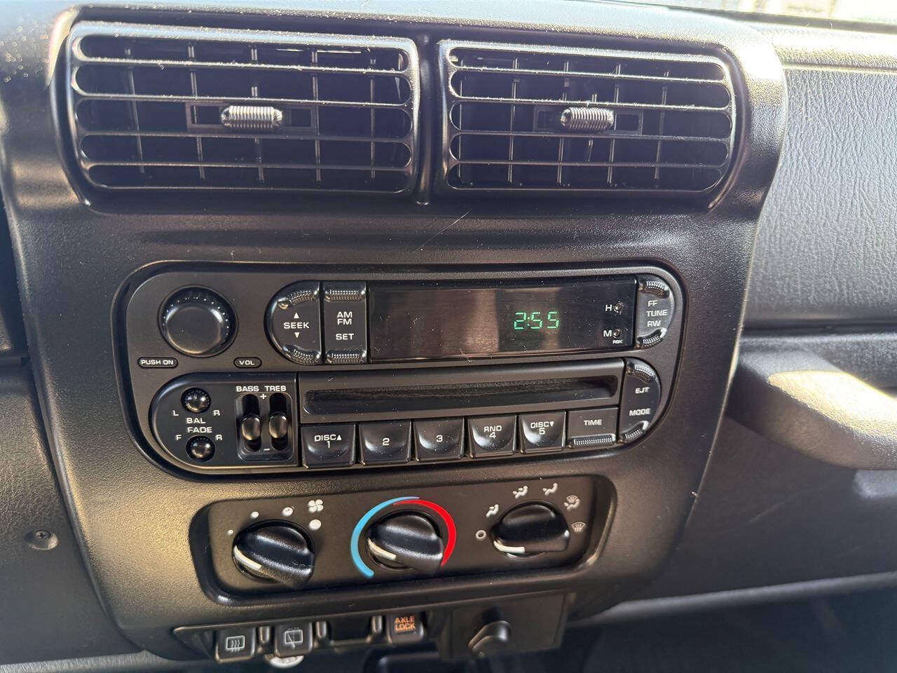 Used 2003 Jeep Wrangler Rubicon AWD/4WD image 17