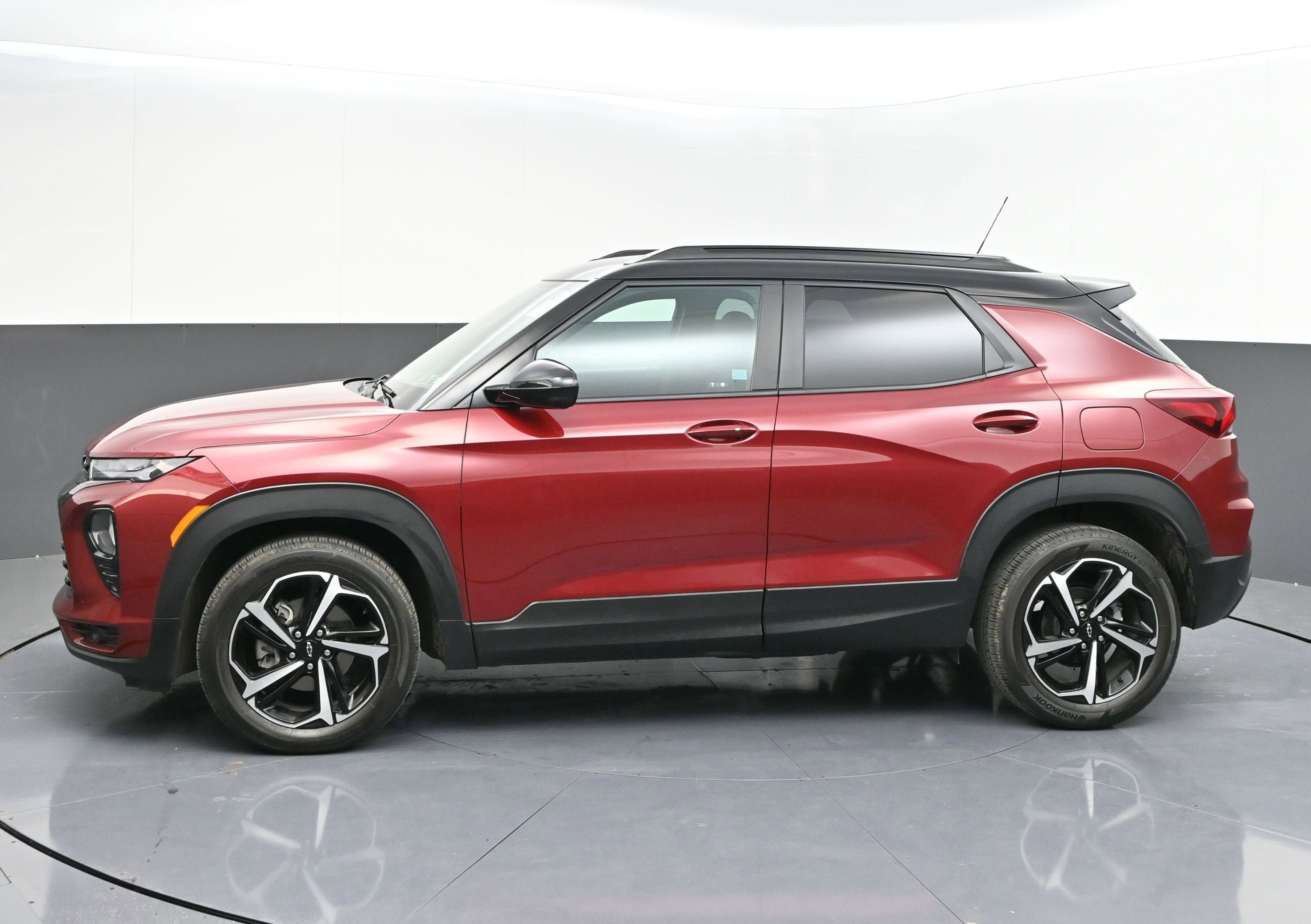 Certified 2023 Chevrolet TrailBlazer RS w/ Convenience Package FWD image 4