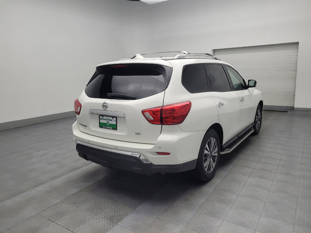 Used 2019 Nissan Pathfinder SV image 9