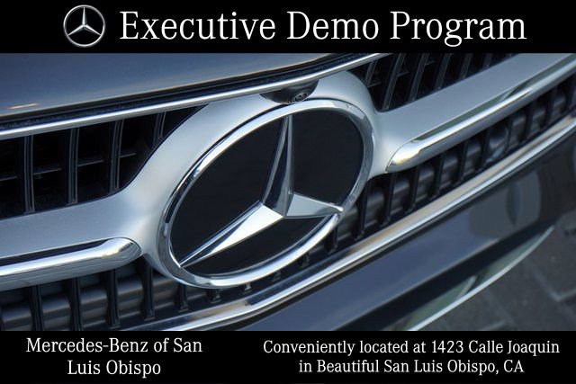 Used 2025 Mercedes-Benz C 300 Sedan image 11