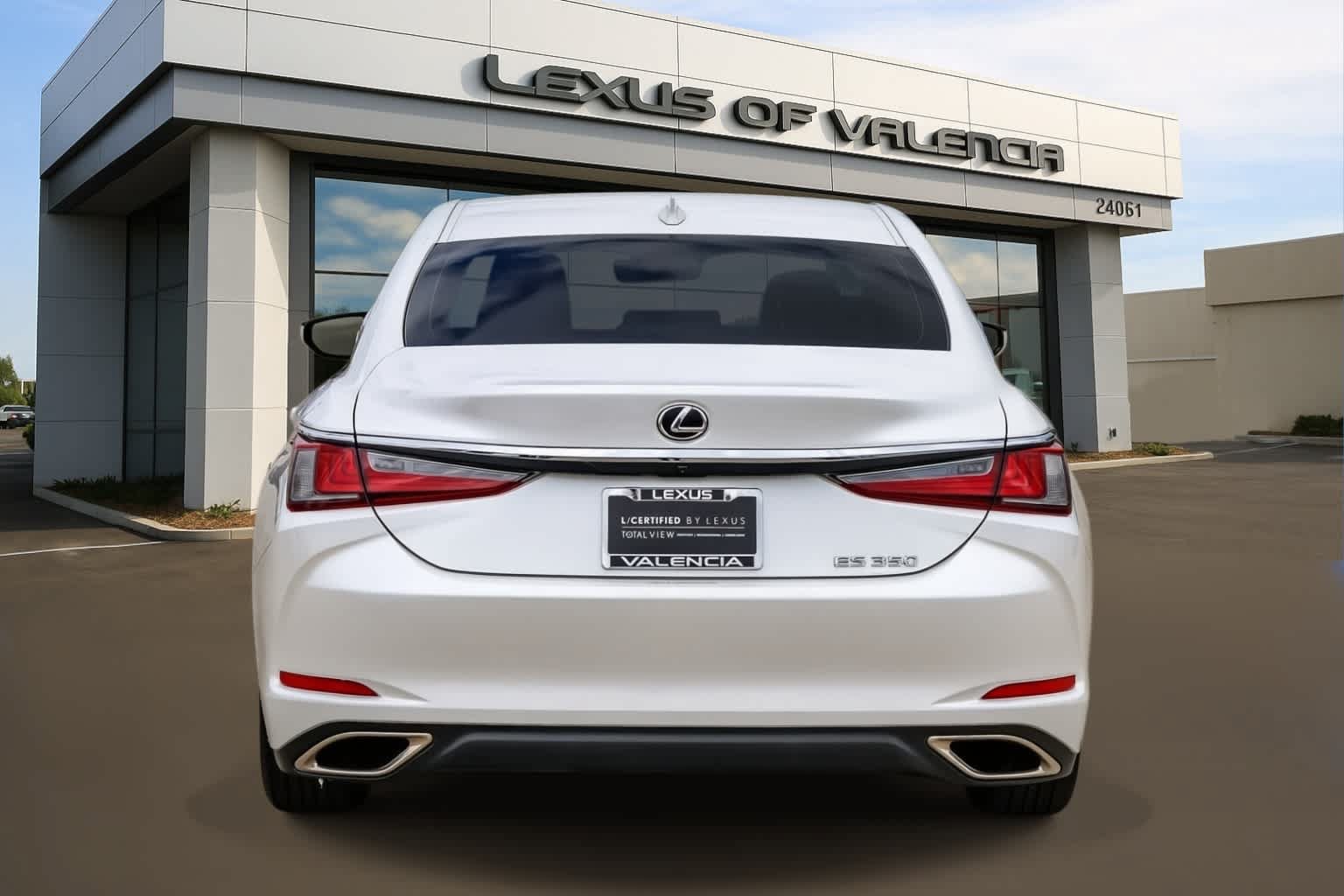 Certified 2021 Lexus ES 350 w/ Accessory Package 2 FWD image 3