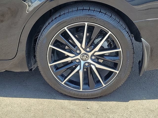 Used 2022 Toyota Camry SE w/ Convenience Package FWD image 10