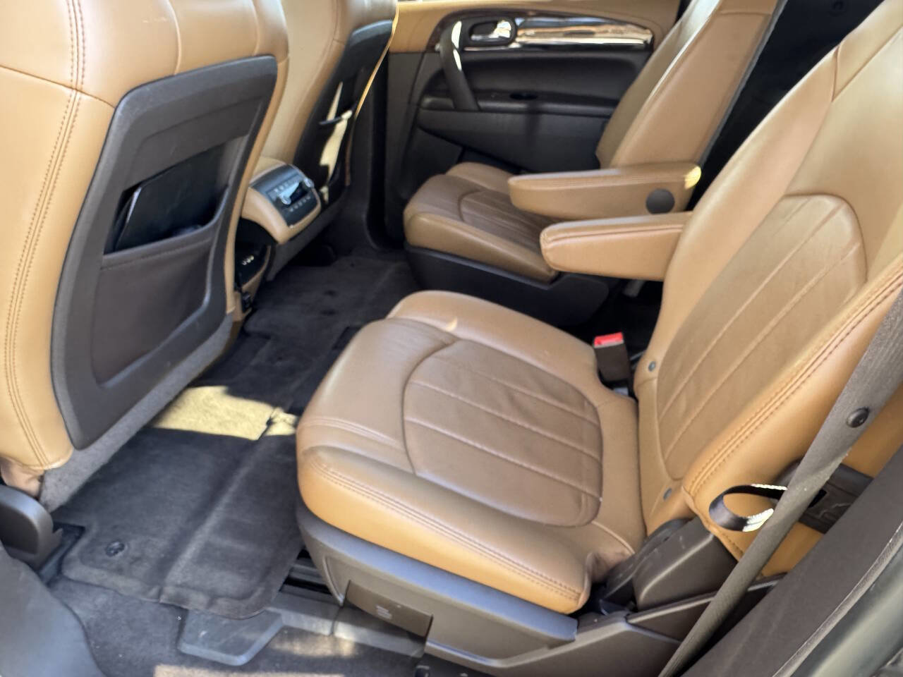 Used 2015 Buick Enclave Premium w/ Trailering Package image 18