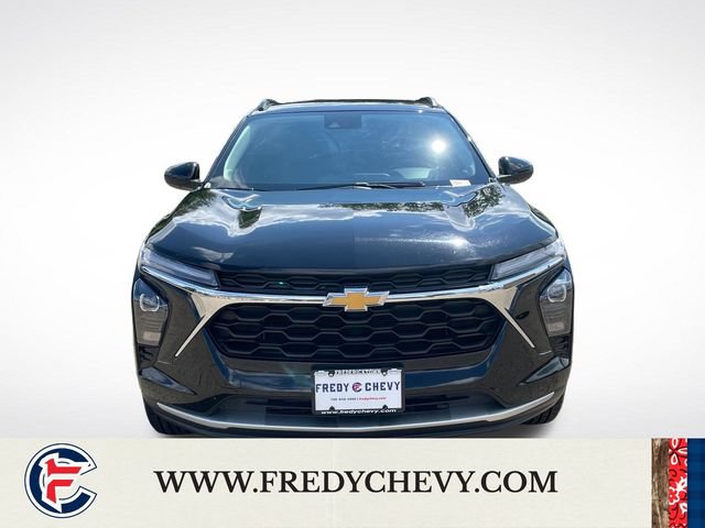 Used 2025 Chevrolet Trax LT FWD image 9
