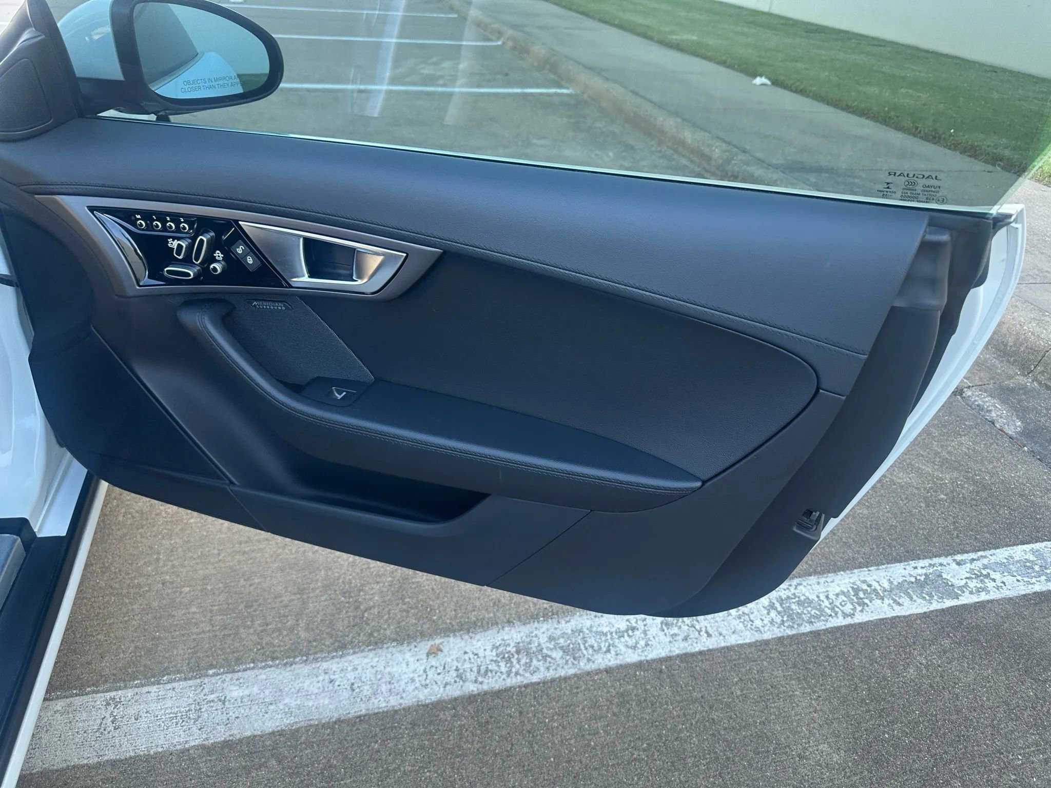 Used 2016 Jaguar F-TYPE Coupe image 20