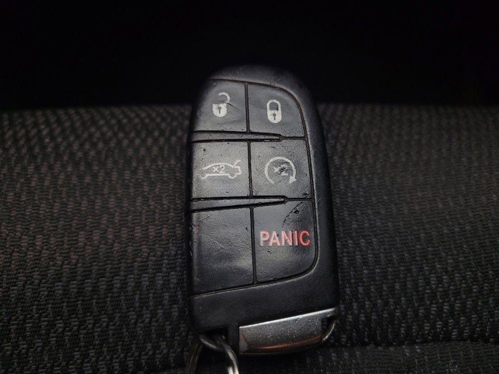 Used 2015 Chrysler 200 S w/ Navigation & Sound Group I image 32