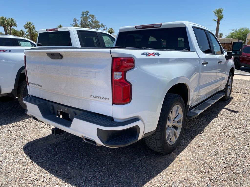 Used 2020 Chevrolet Silverado 1500 Custom w/ Custom Max Trailering Package AWD/4WD image 4