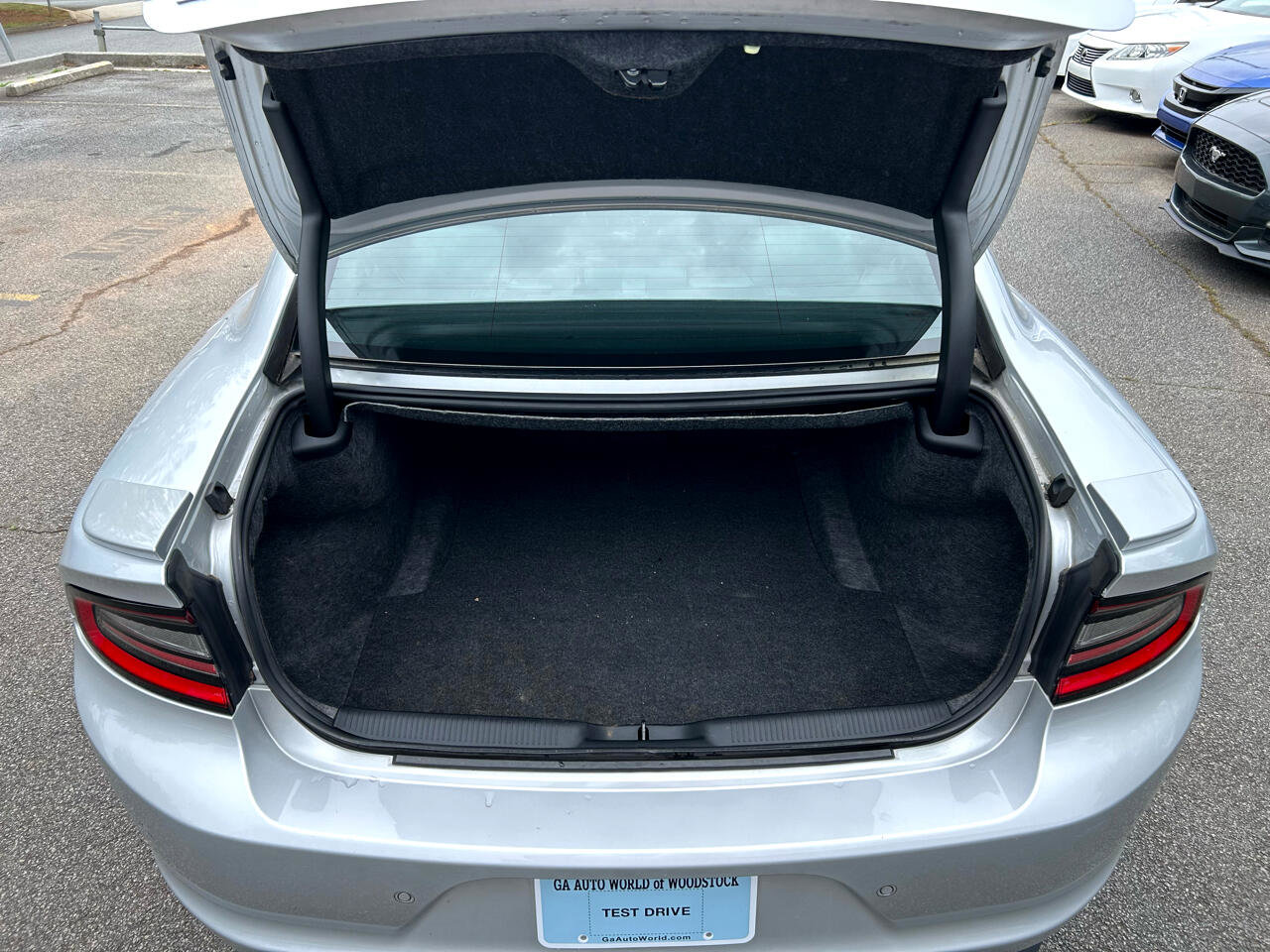 Used 2020 Dodge Charger SXT w/ Plus Group image 18