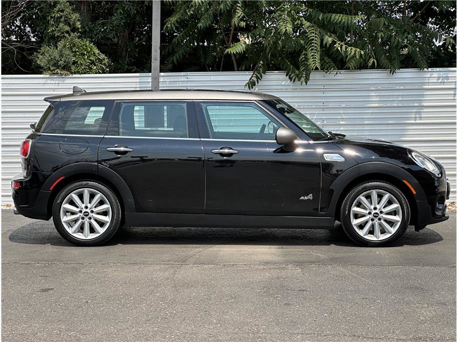 Used 2017 MINI Cooper Clubman S AWD/4WD image 9