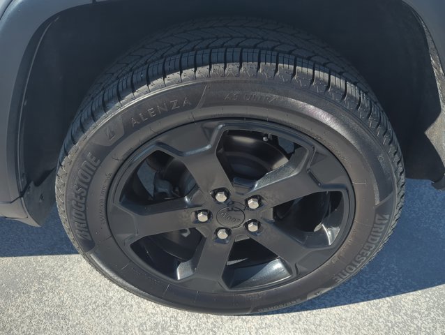 Used 2019 Jeep Grand Cherokee Laredo image 7