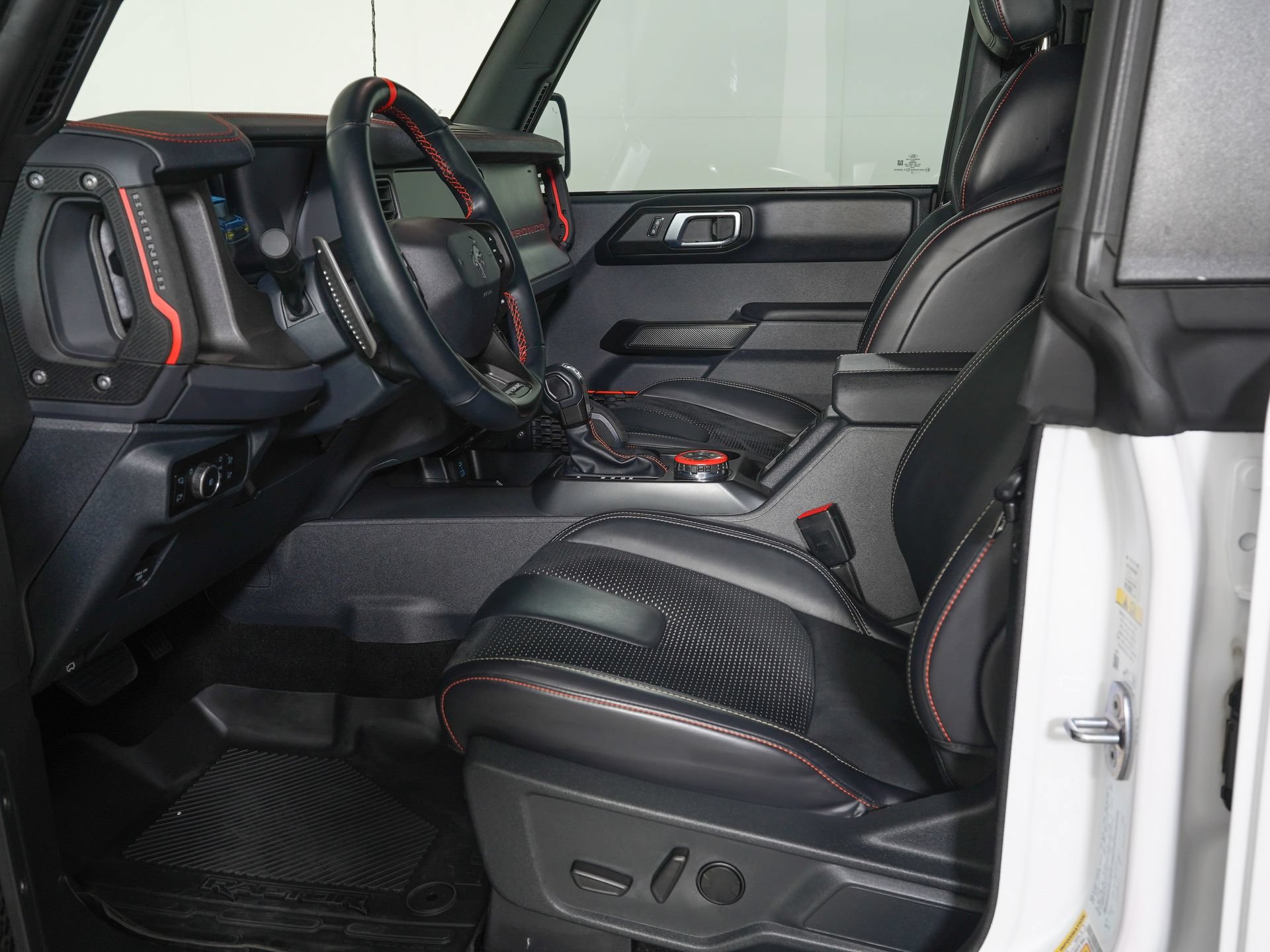 Used 2025 Ford Bronco Raptor AWD/4WD image 12