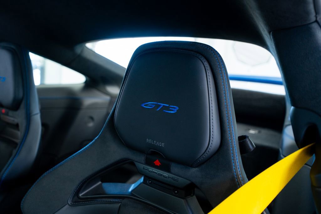 Used 2025 Porsche 911 GT3 image 32