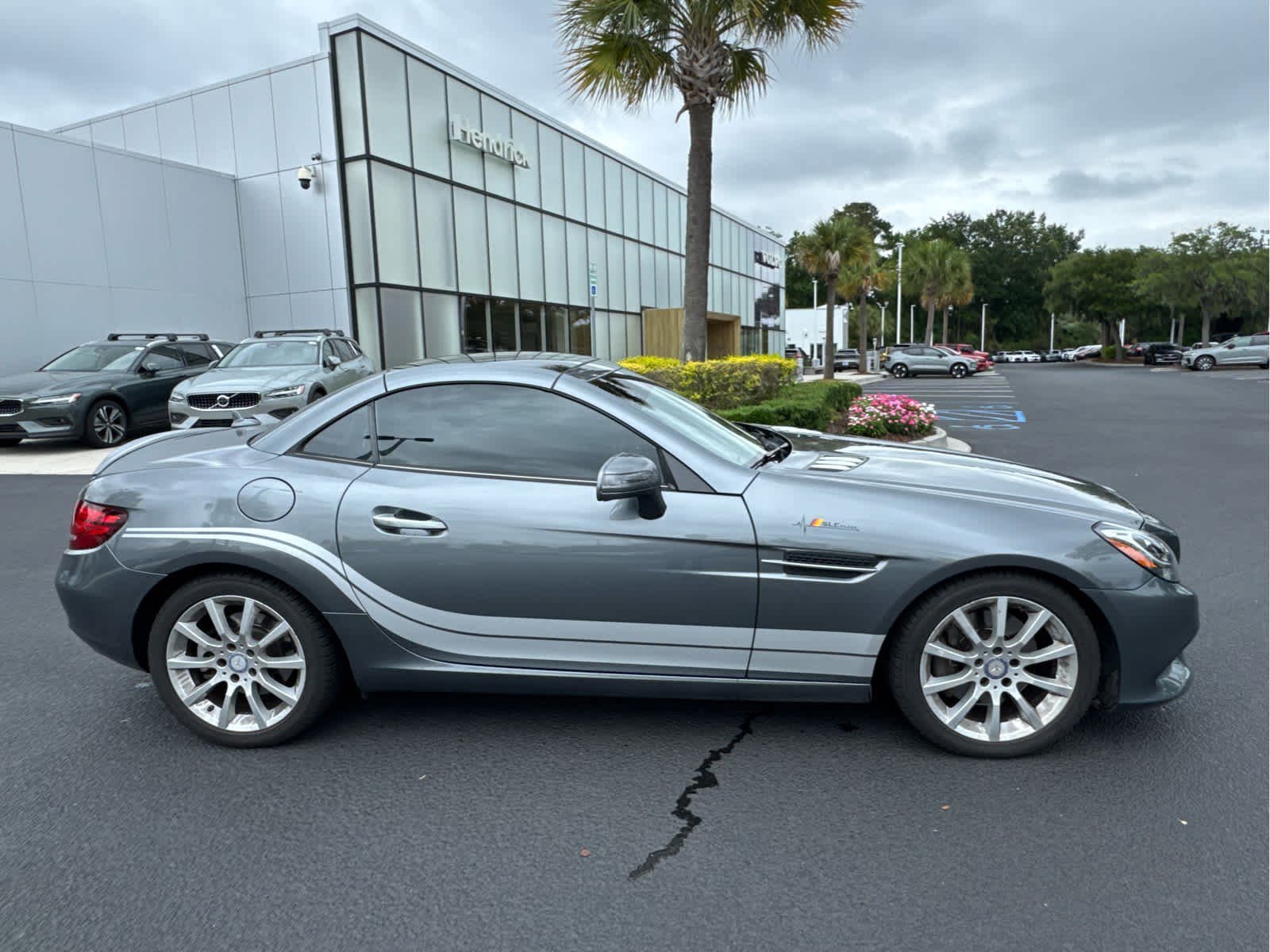 Used 2017 Mercedes-Benz SLC 300 image 19