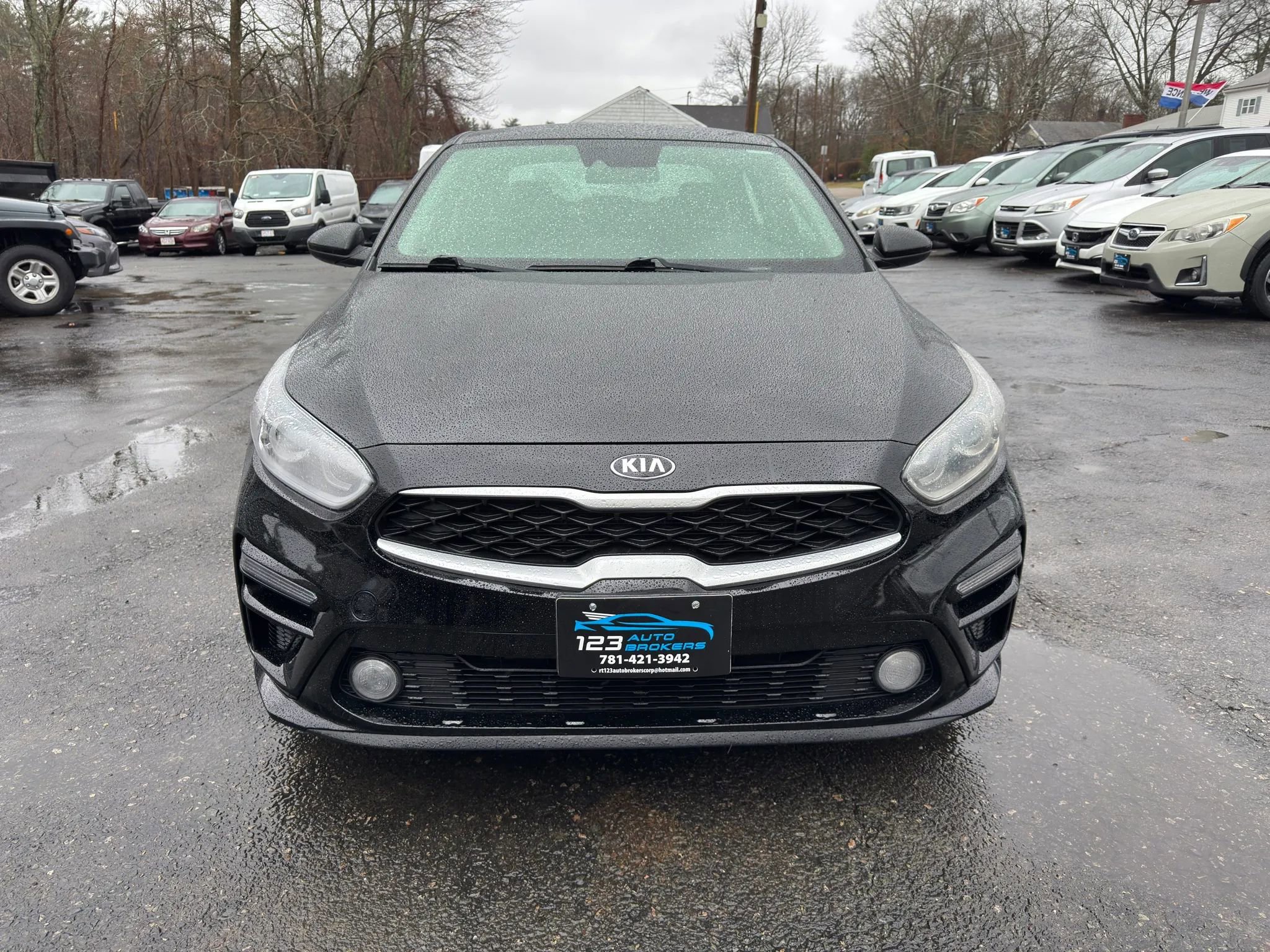 Used 2019 Kia Forte LXS FWD image 2