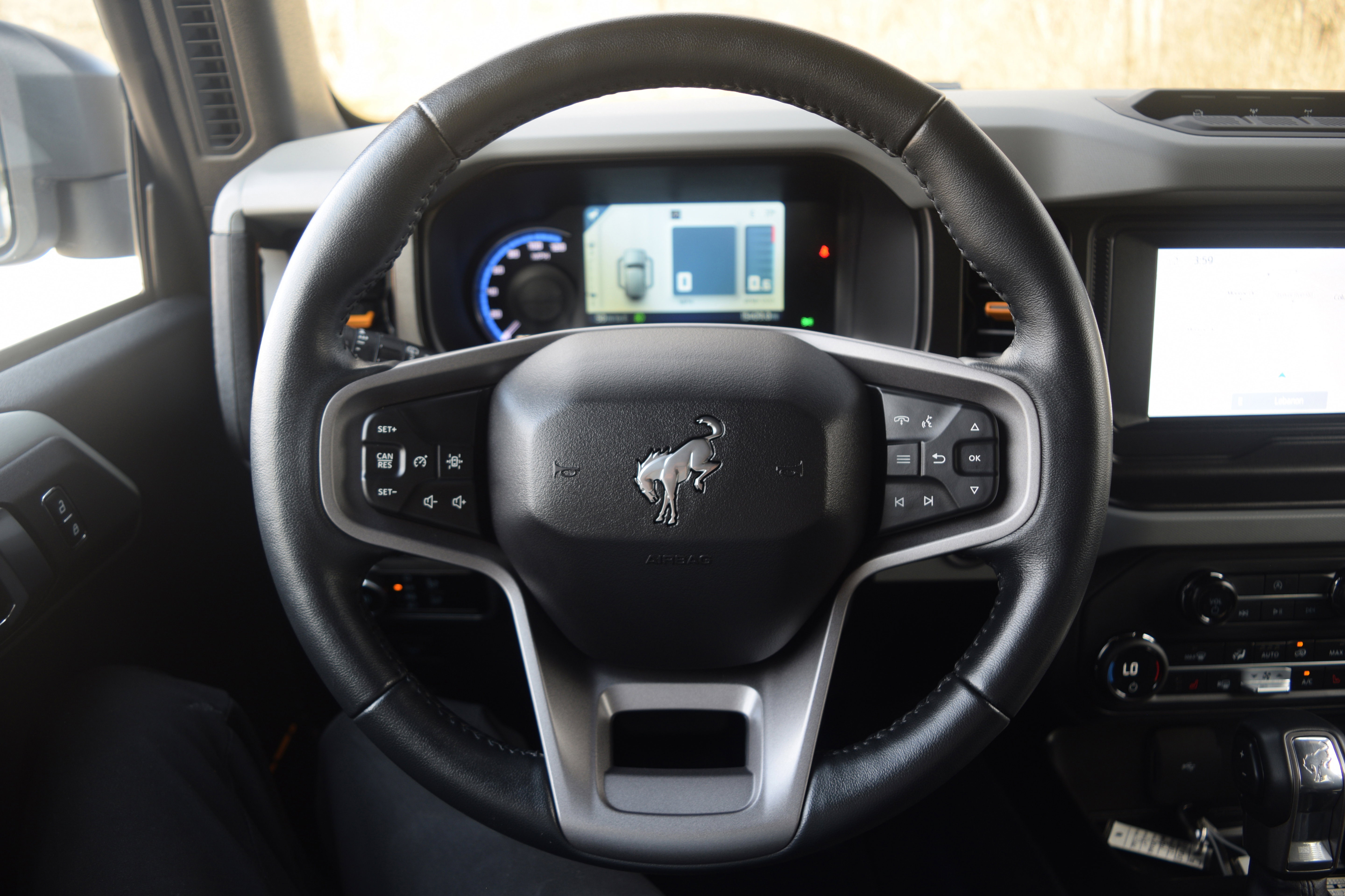 Used 2023 Ford Bronco Badlands w/ Sasquatch Package image 4