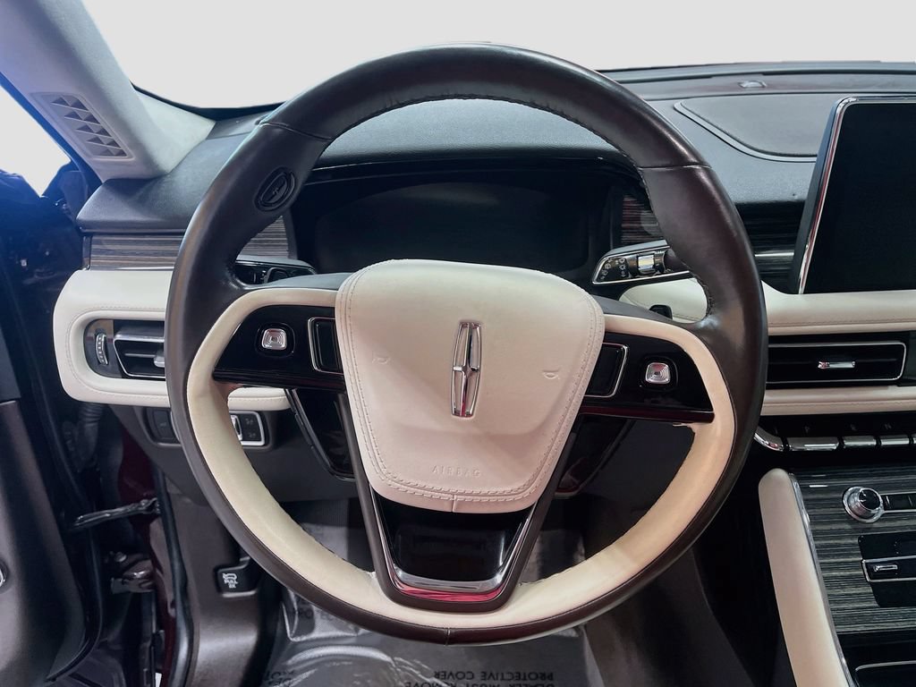 Used 2023 Lincoln Aviator Black Label AWD/4WD image 11