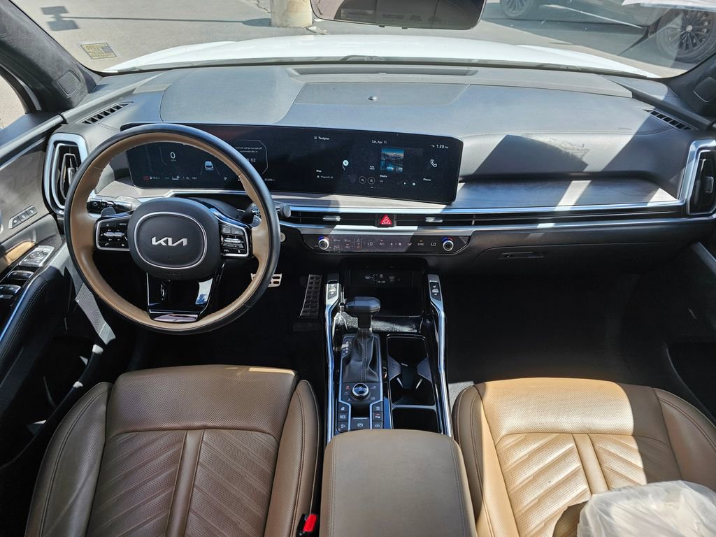 Used 2024 Kia Sorento SX Prestige w/ Olive Brown Leather Package image 19