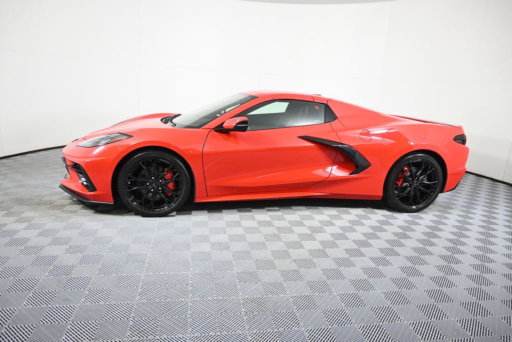Used 2024 Chevrolet Corvette Stingray Premium Conv RWD image 2