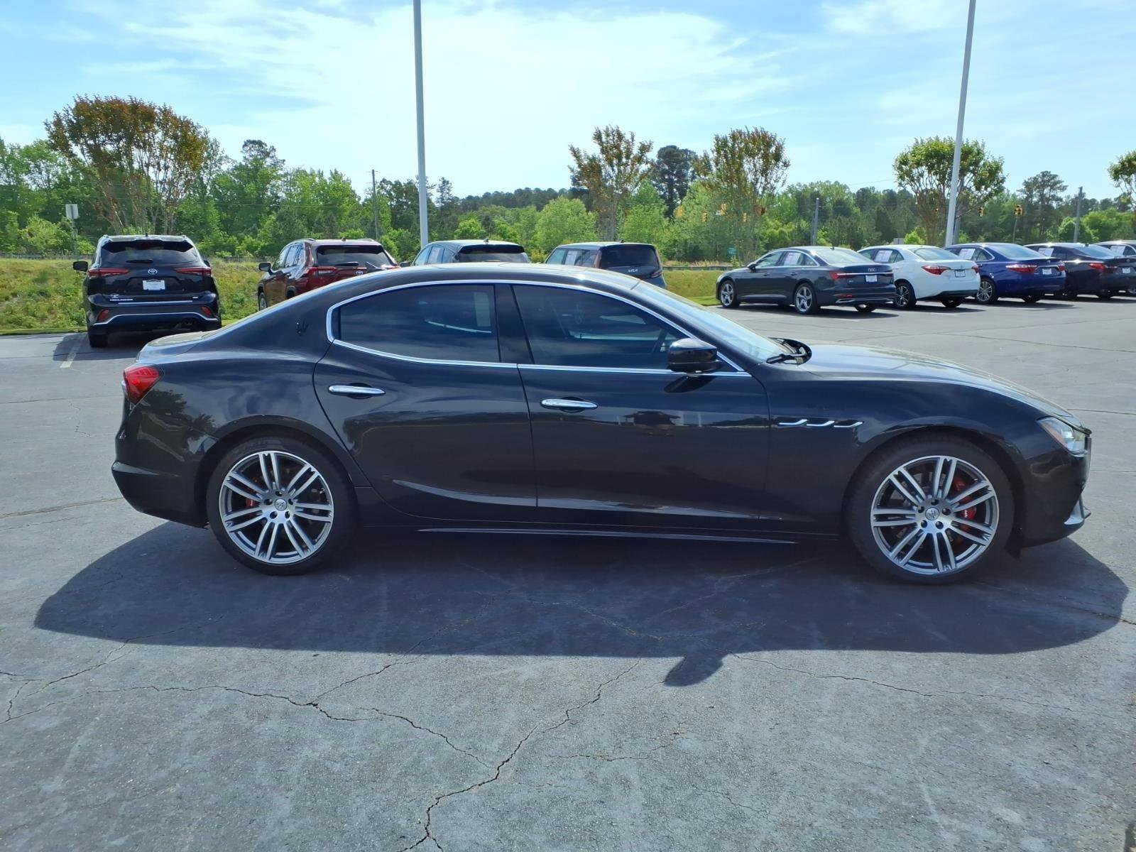 Used 2022 Maserati Ghibli Modena RWD image 15