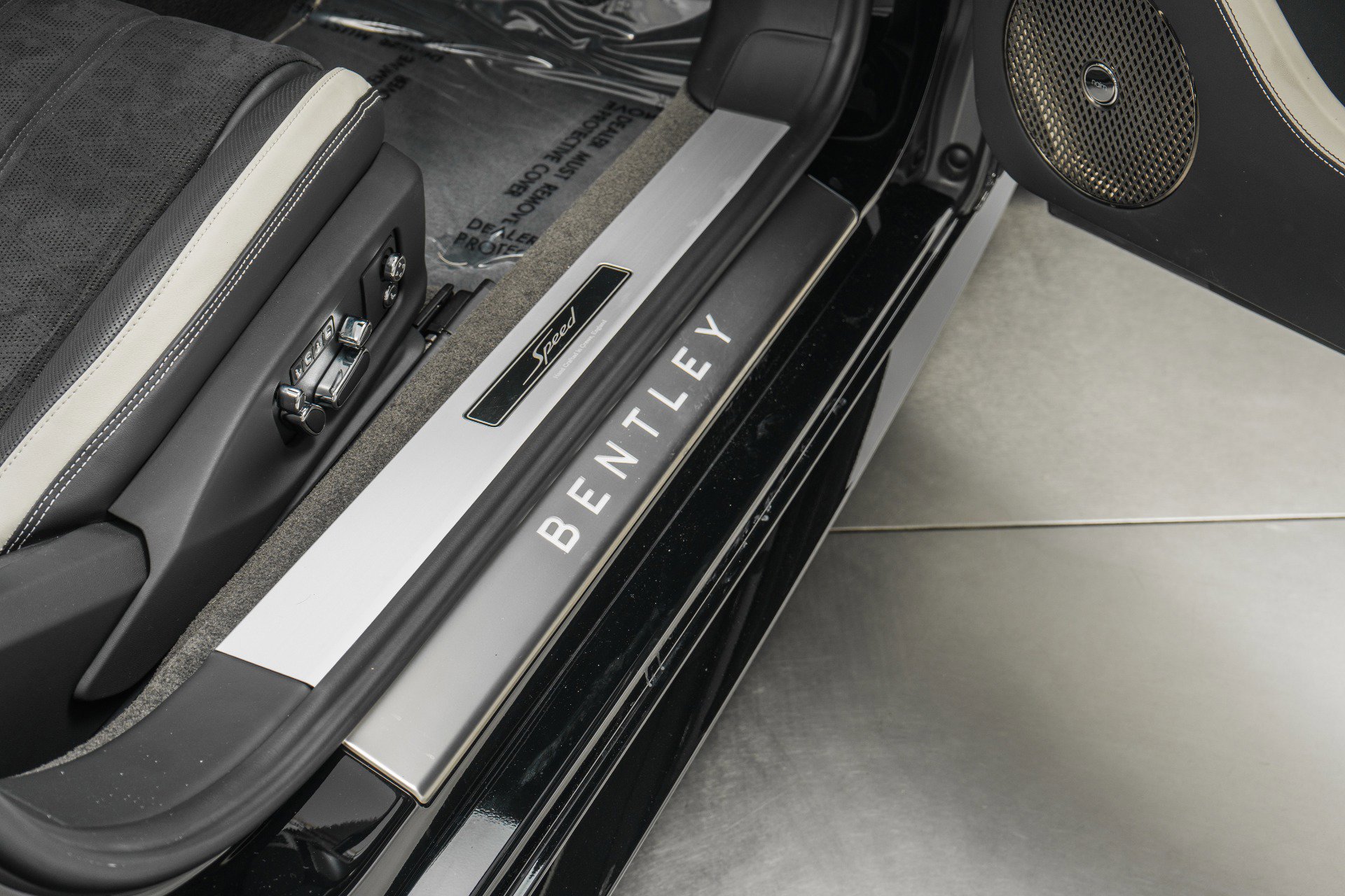 Used 2025 Bentley Continental GT Speed image 35