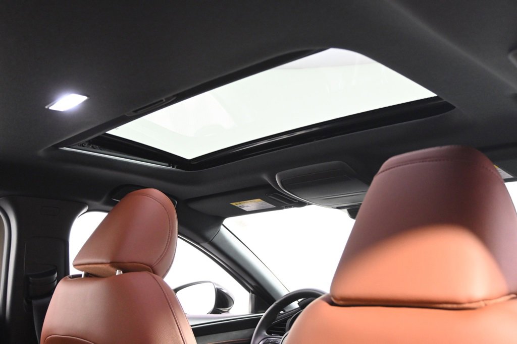 Certified 2025 MAZDA MAZDA3 Carbon image 17