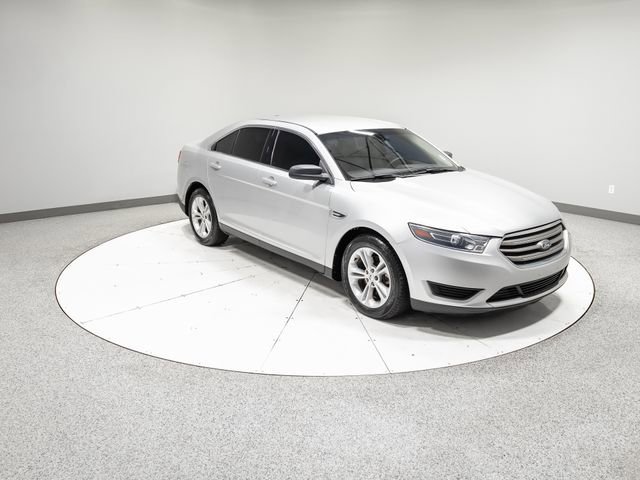 Used 2018 Ford Taurus SE FWD image 27