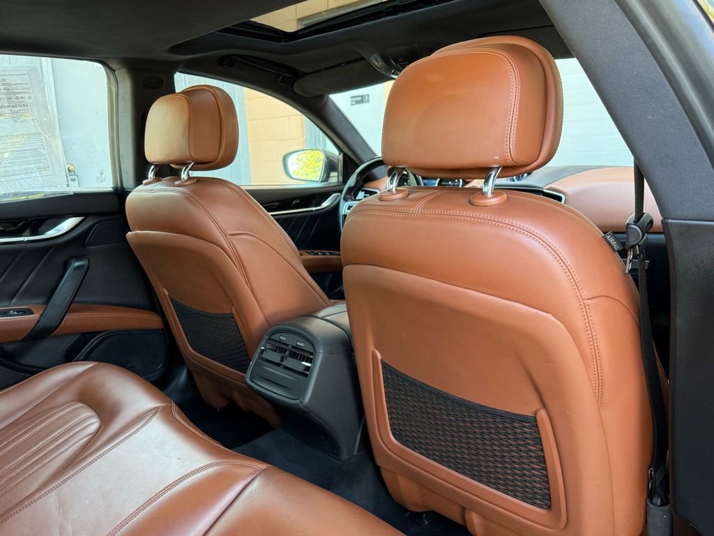 Used 2019 Maserati Ghibli S GranLusso AWD/4WD image 19