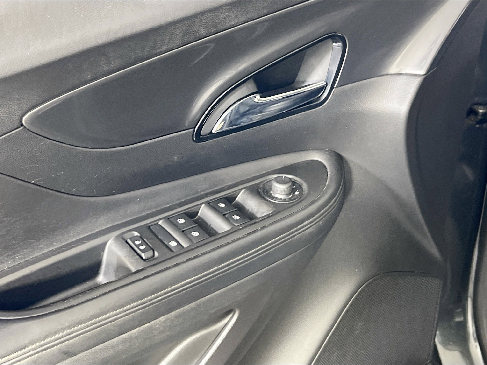 Used 2017 Buick Encore Preferred FWD image 17