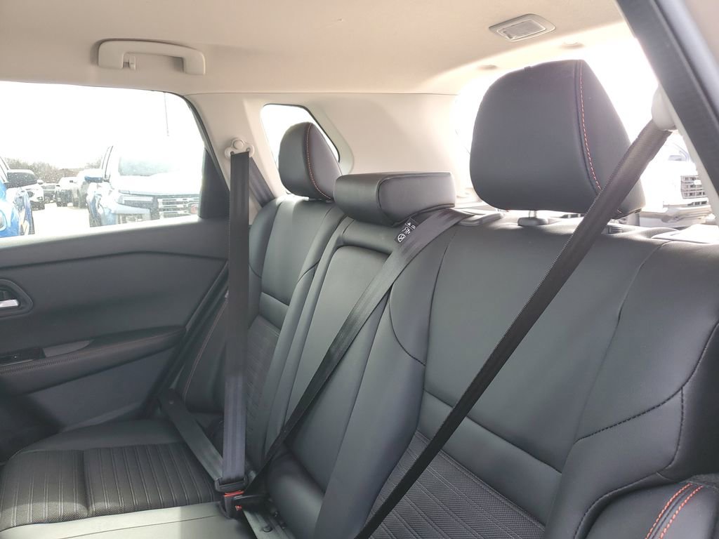 Used 2025 Nissan Rogue SV image 28