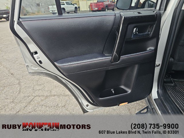 Used 2022 Toyota 4Runner TRD Off-Road AWD/4WD image 25