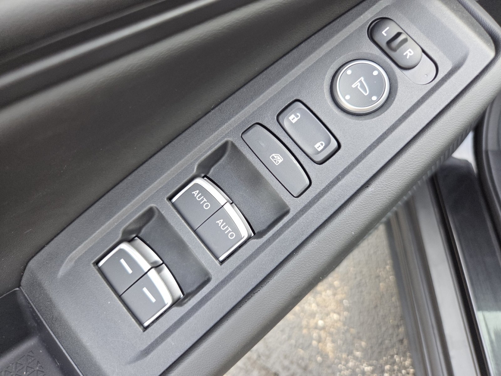 Used 2025 Honda Accord SE image 29