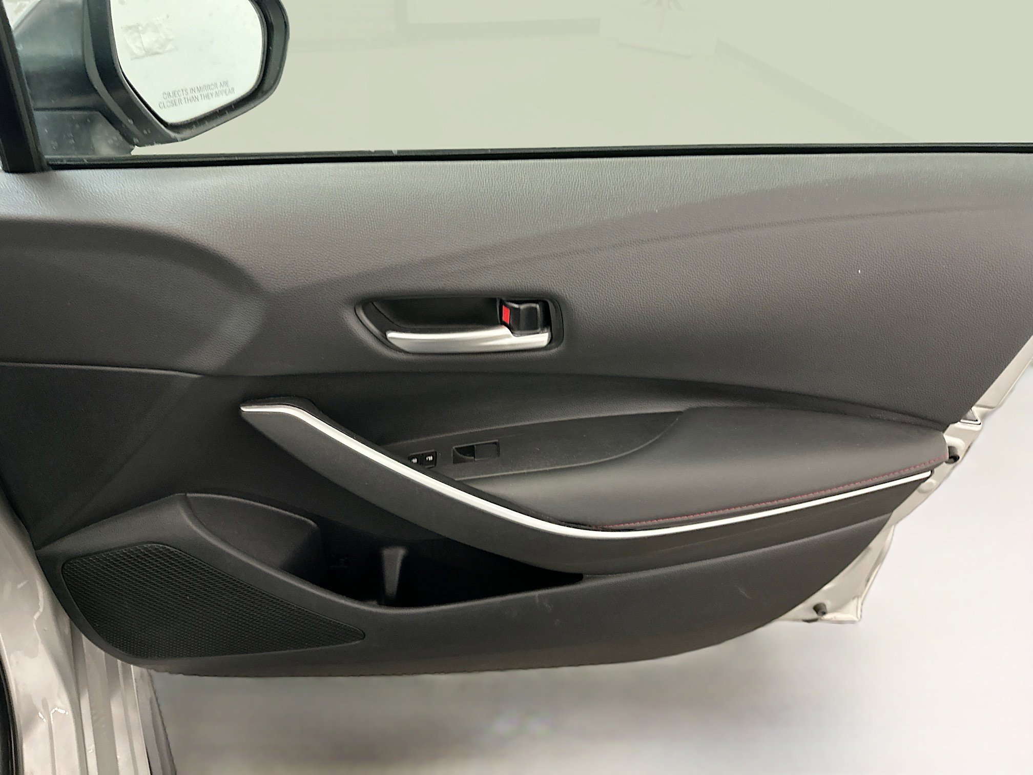 Used 2024 Toyota Corolla SE image 33