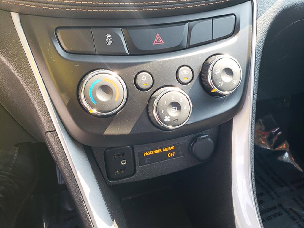 Used 2017 Chevrolet Trax LS image 17
