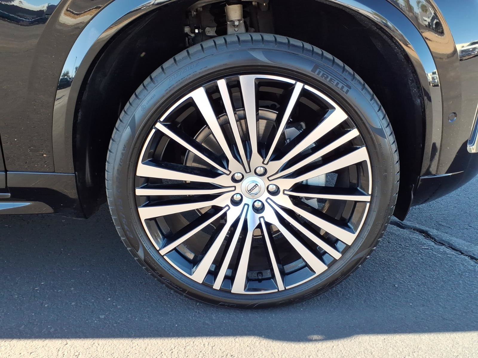 Used 2026 Volvo XC90 B6 Ultra w/ Lounge Package AWD/4WD image 9