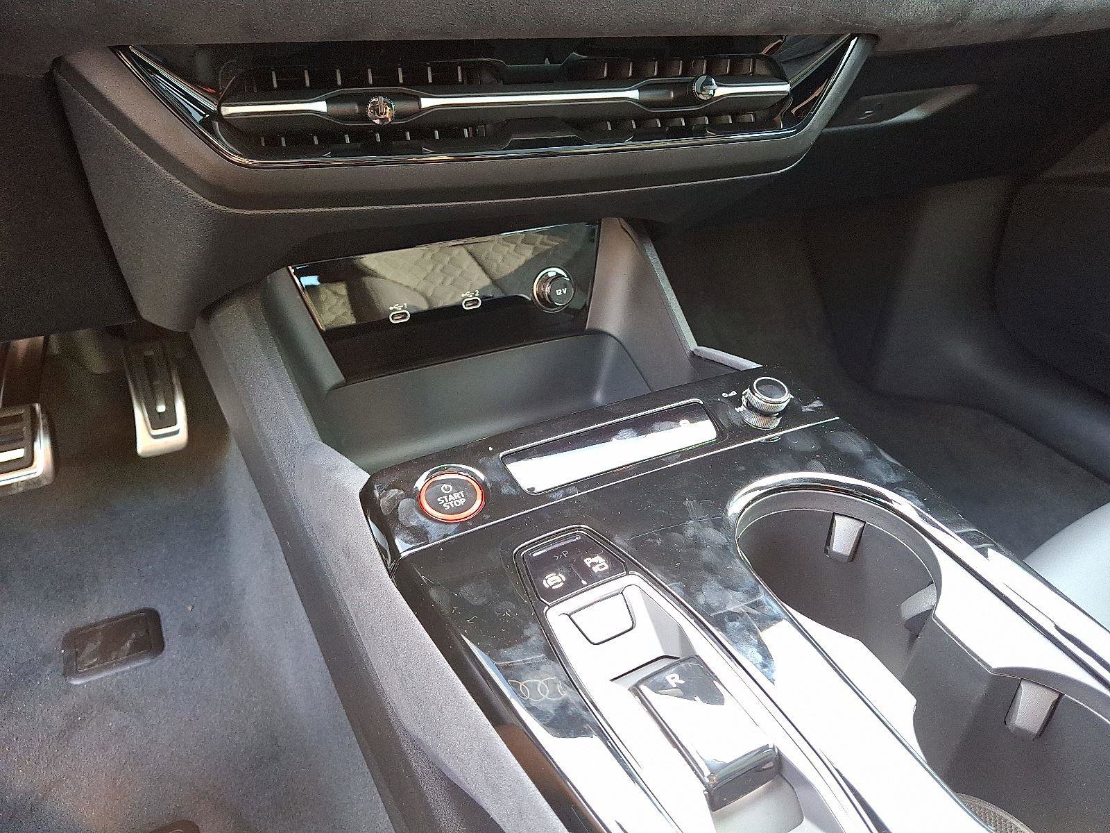 New 2025 Audi S6 e-tron Prestige image 13
