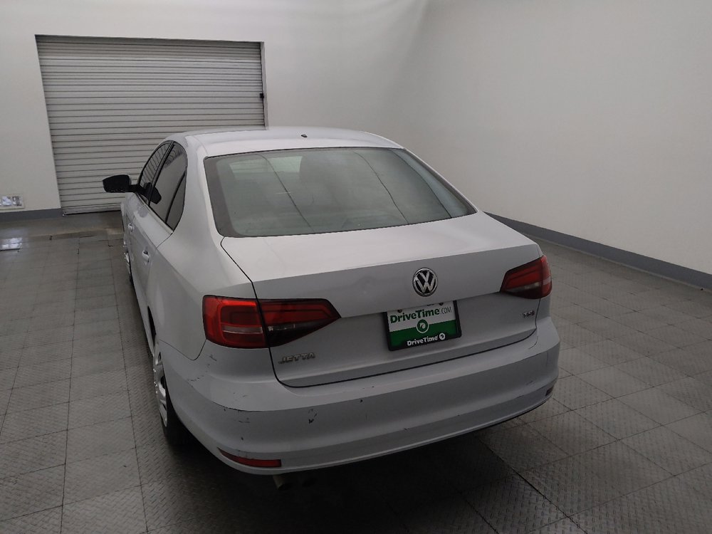 Used 2017 Volkswagen Jetta S image 6