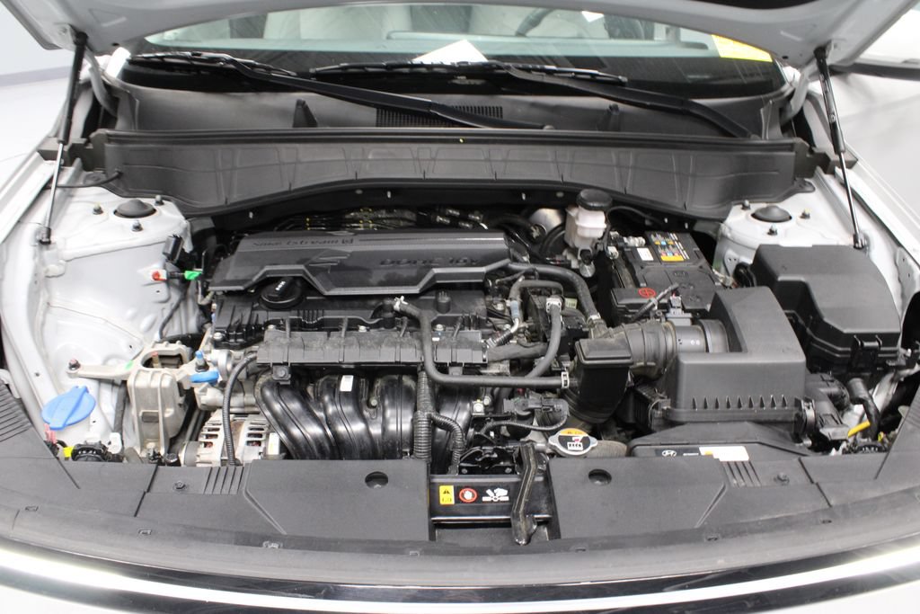 Certified 2025 Hyundai Kona SEL FWD image 18