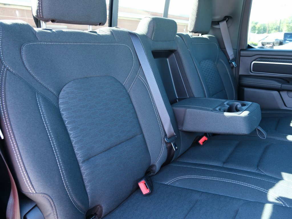 New 2026 RAM 1500 4x4 Crew Cab image 28