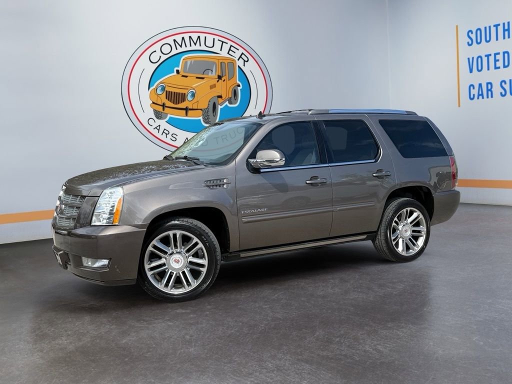 Used 2014 Cadillac Escalade Premium image 2