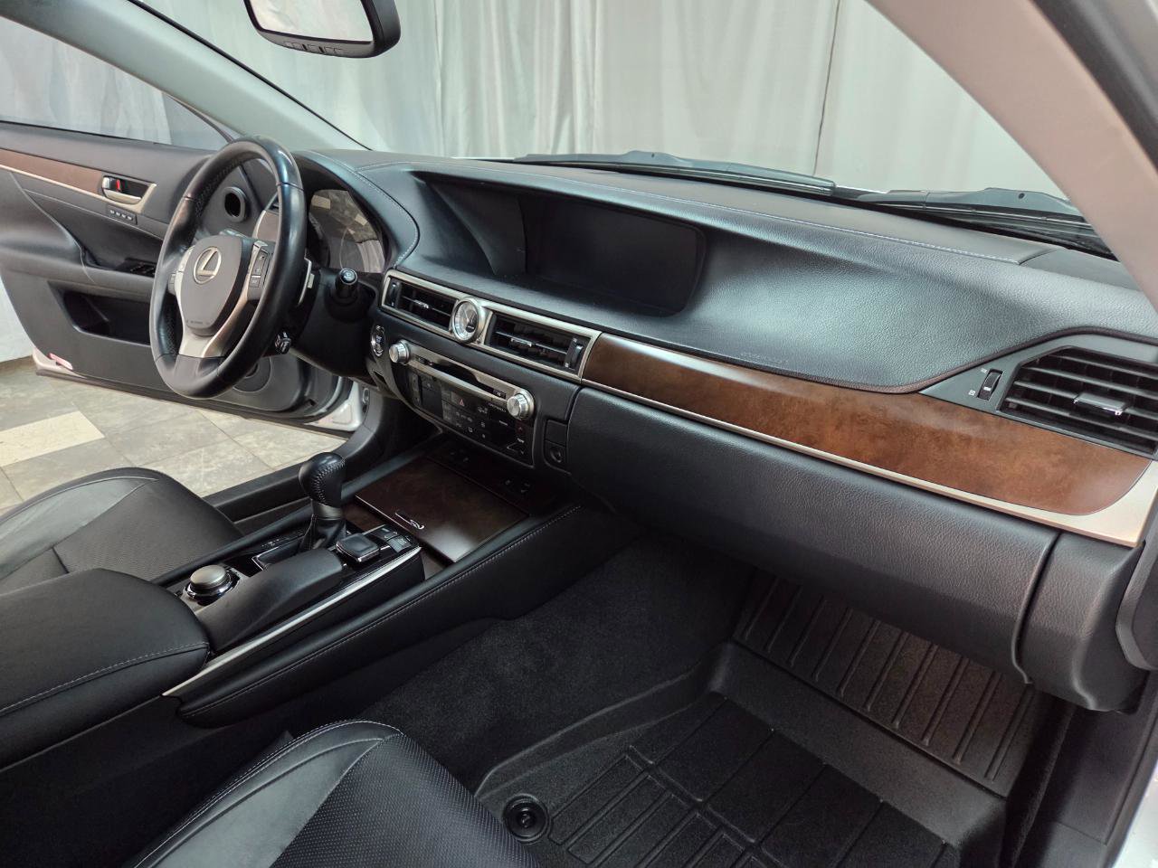 Used 2015 Lexus GS 350 AWD w/ Premium Package image 18