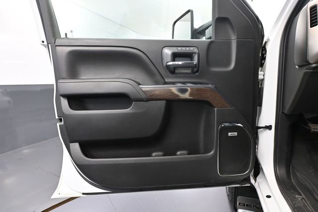 Used 2017 GMC Sierra 2500 Denali AWD/4WD image 19
