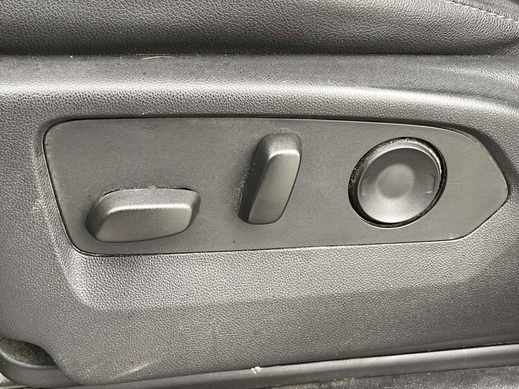 Used 2023 Chevrolet Tahoe LT w/ Luxury Package image 9