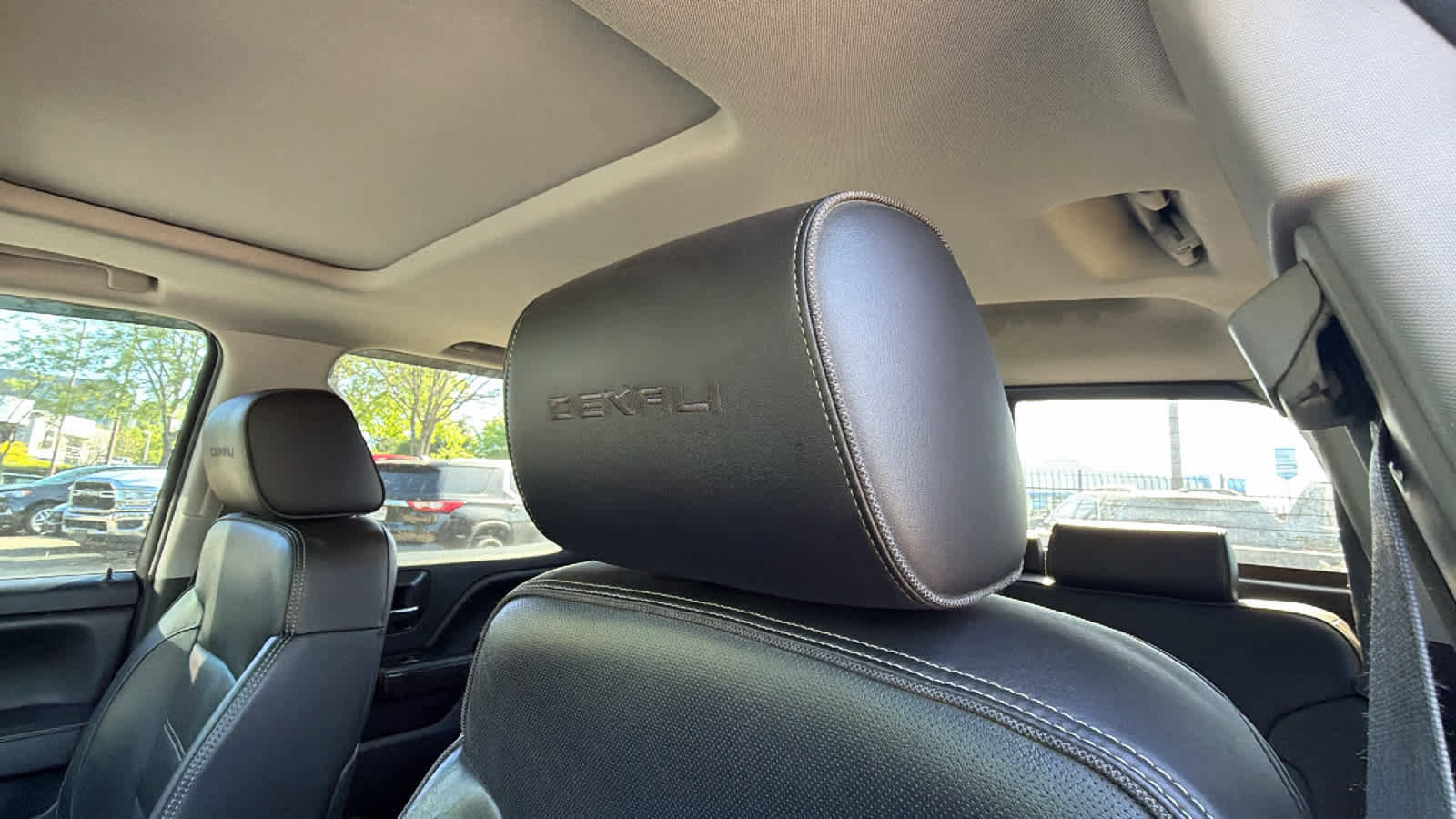 Used 2015 GMC Sierra 1500 Denali w/ Driver Alert Package image 11