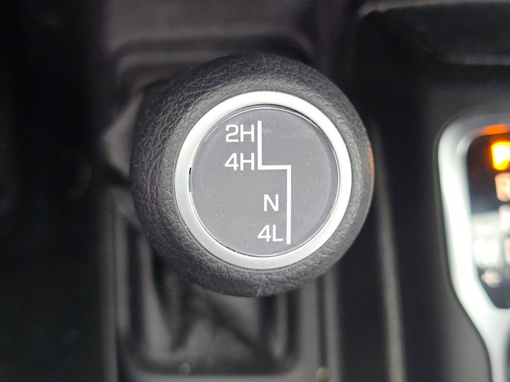 Used 2023 Jeep Wrangler Sport S image 33