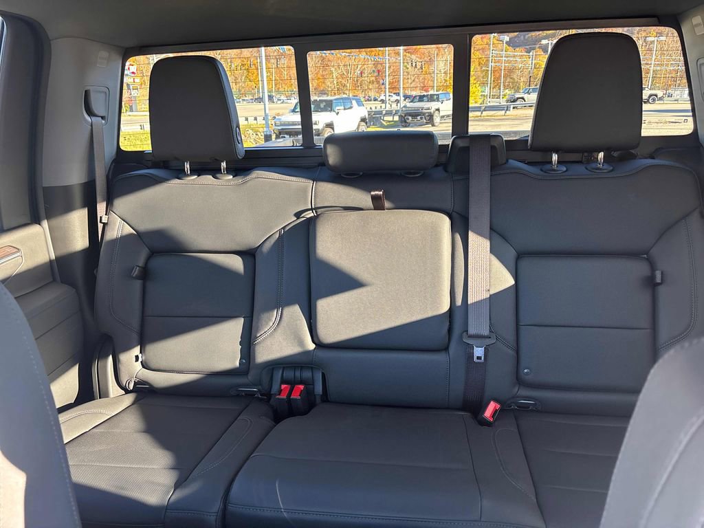 New 2026 GMC Sierra 2500 SLT w/ SLT Premium Package image 38