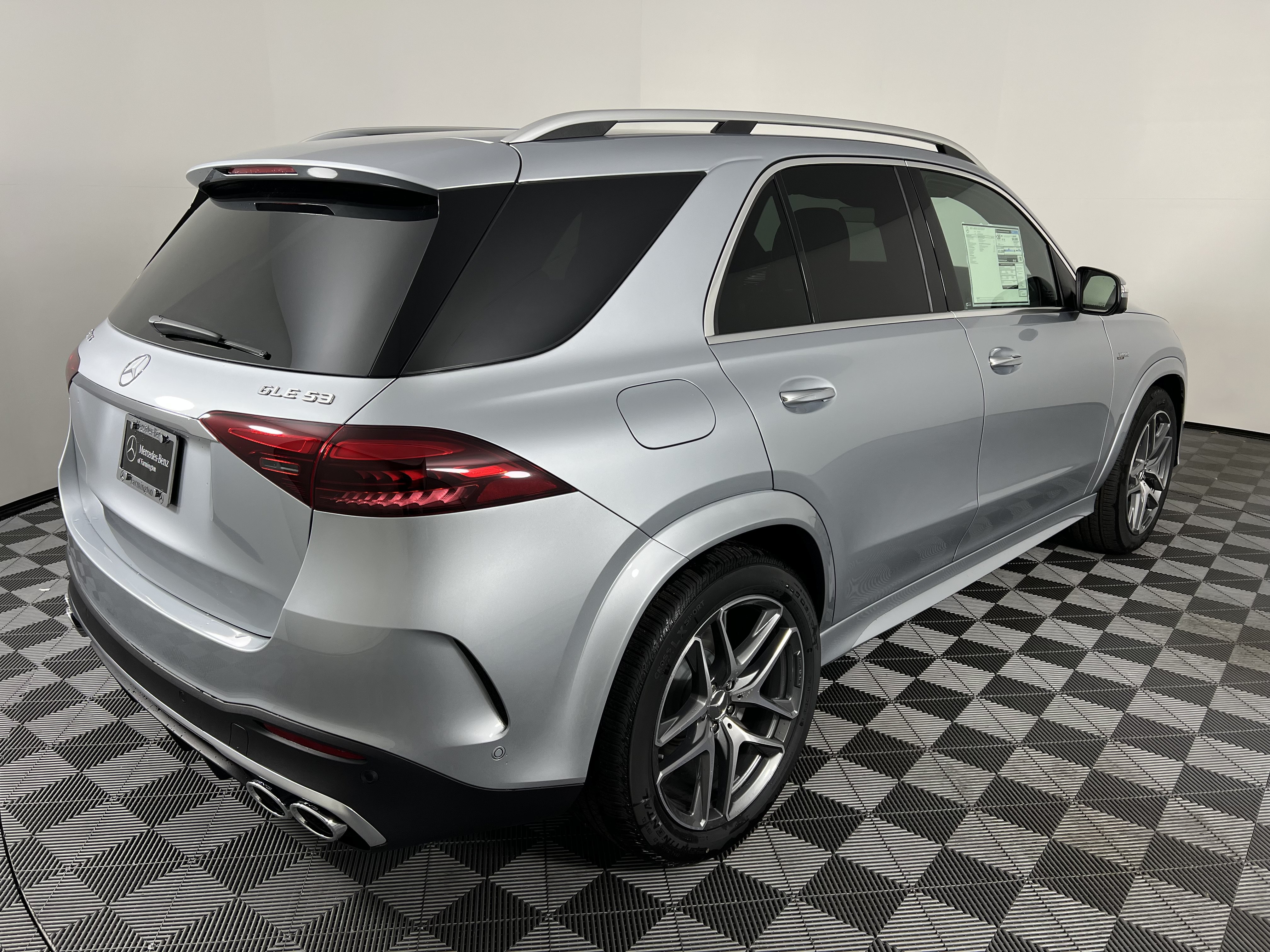 Used 2025 Mercedes-Benz GLE 53 AMG 4MATIC image 13
