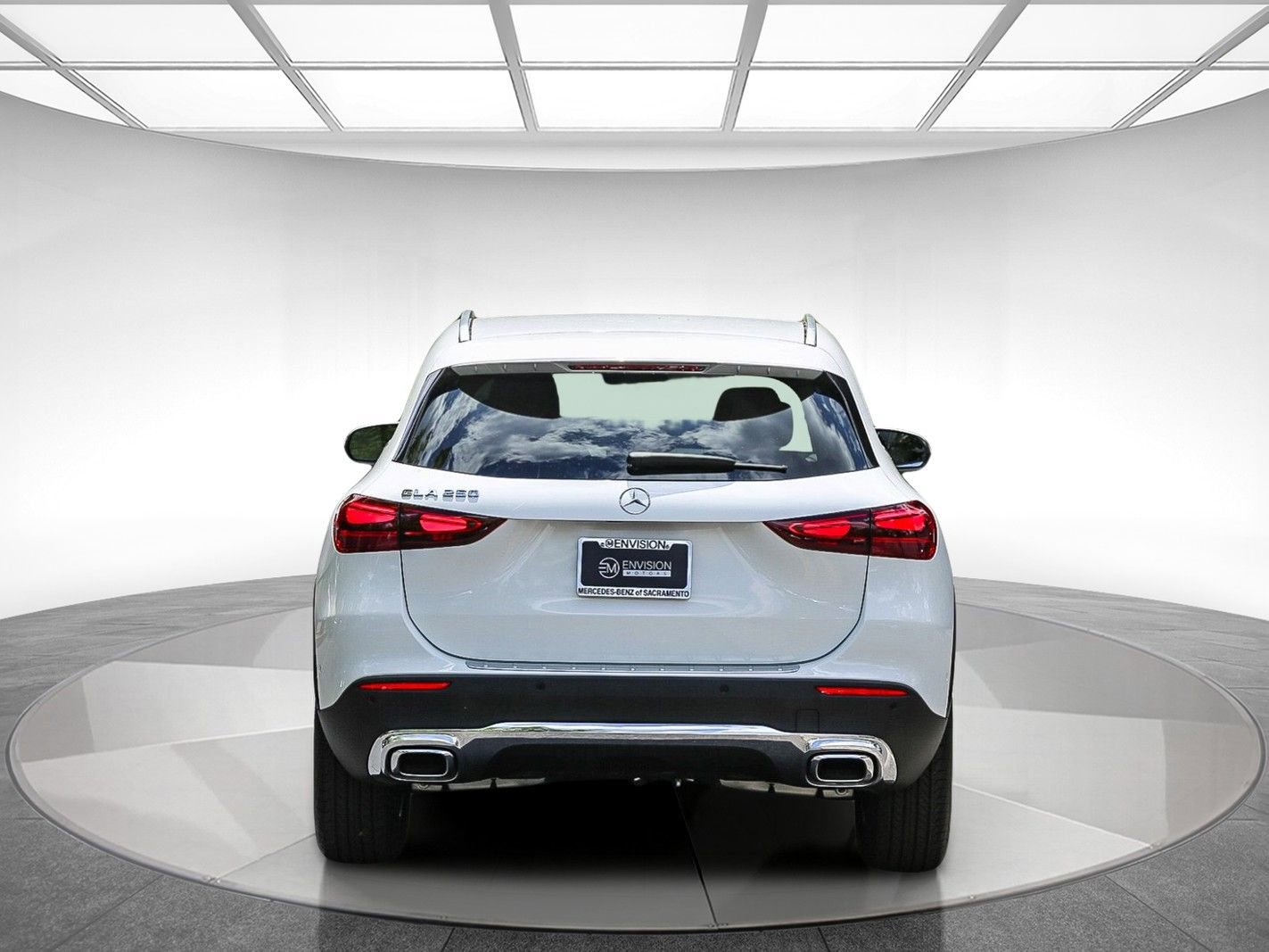 Certified 2025 Mercedes-Benz GLA 250 image 3